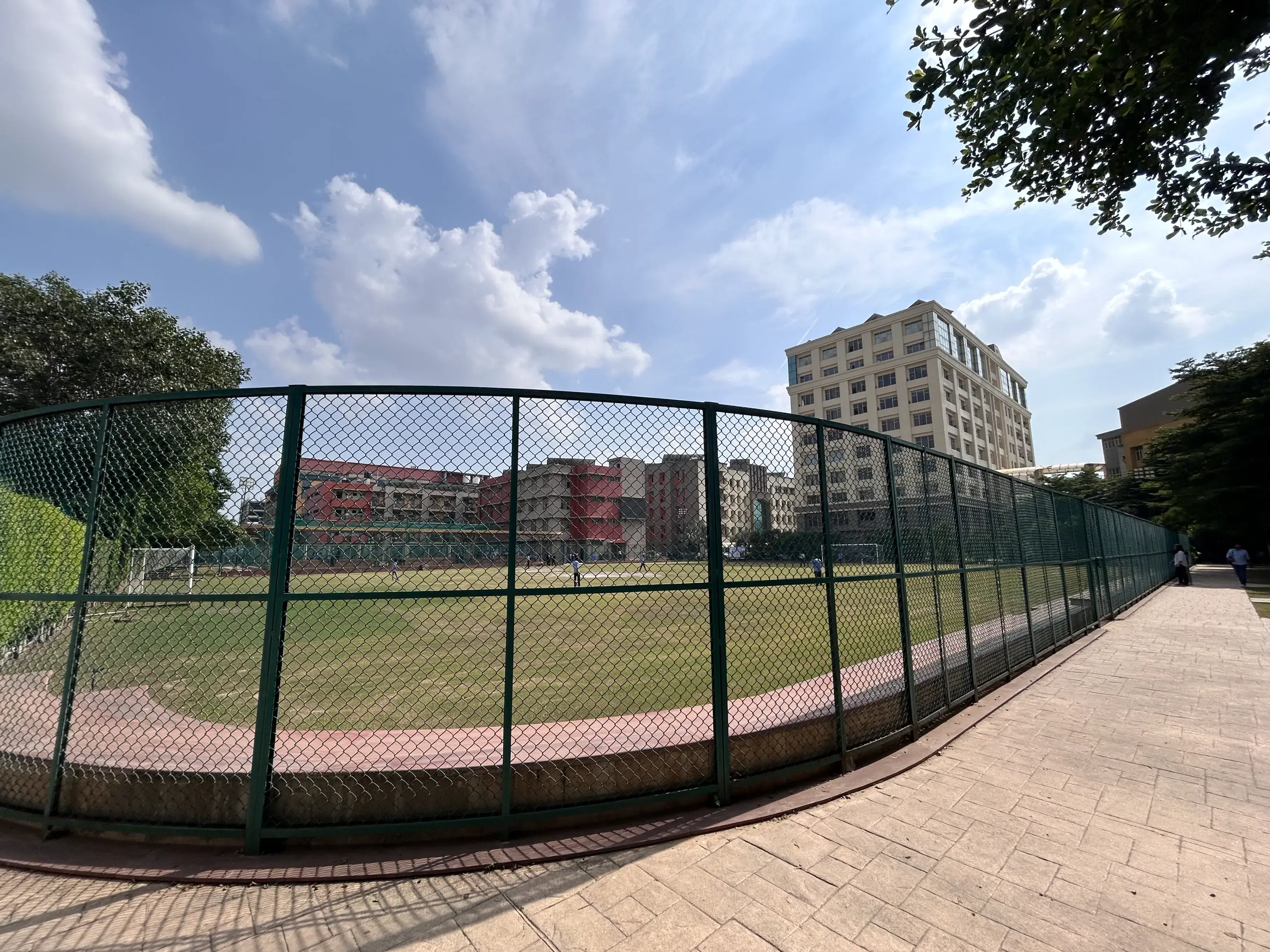 GL Bajaj Outdoor photo 6